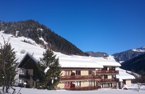Beaufort Apartment | Quiet apartment for 4, at the foot of the slopes with parking