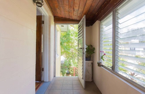 Historic Hyde Park North Apartment | Quiet Apt. in Historic District