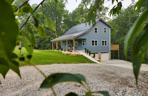 Fresno Cabin | Quiet cabin 30 min from wineries, restaurants, Sugar Creek & Walnut Creek.