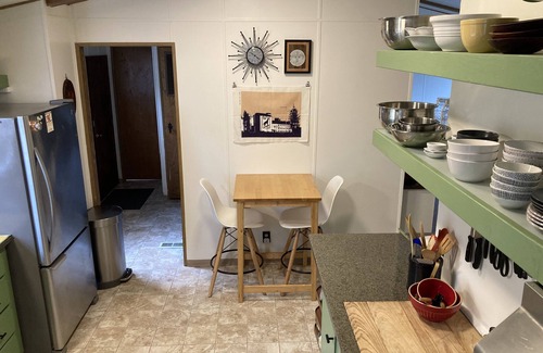 Agate Beach House | Quiet, clean, spacious home - walk to the beach, Yaquina light house & surfing.