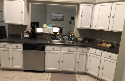Kingsland House | Quiet, comfy home - convenient to the base & I95