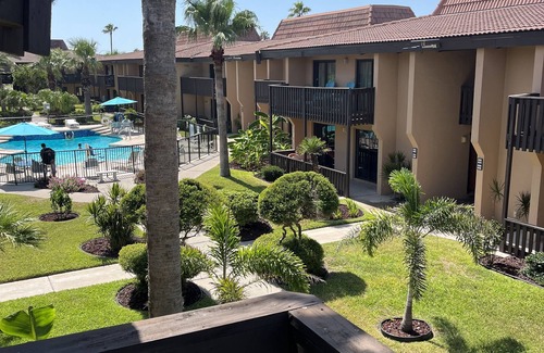 South Padre Island Condo | Quiet Condo With Easy Beach Access