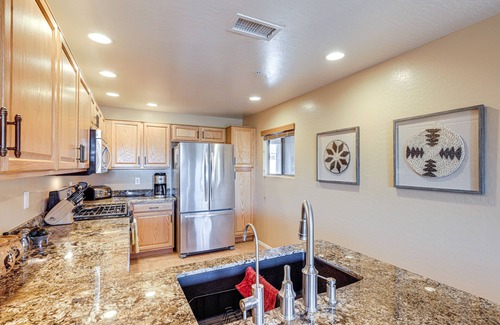 North Scottsdale Condo | Quiet Condo w/Pool Access, 4 Mi to TPC Scottsdale