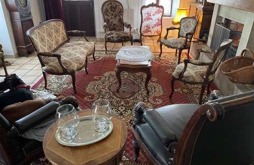 Leotoing House | Quiet country house animals welcome