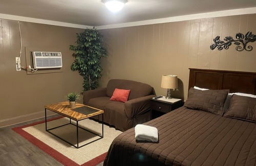 Jacksonville Hotel | Quiet Countryside Hotel room