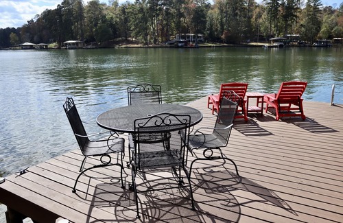 Hardwick House | Quiet Cove and Lakefront! Summer dates available!