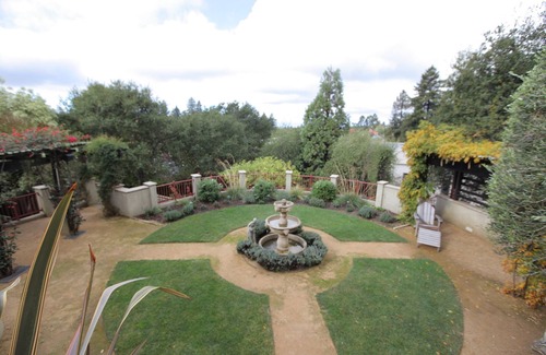 Upper Rockridge Apartment | Quiet, Elegant Apartment With Beautiful Views & Terraced Gardens
