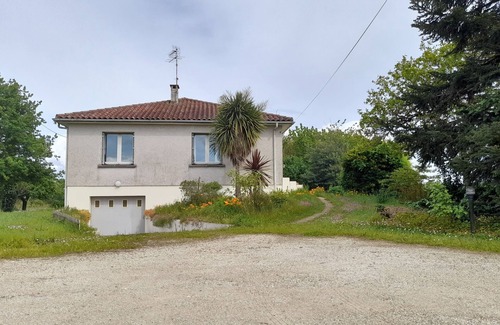 Saint-Etienne-de-Fougeres House | Quiet, 70s-style house with large garden in the heart of the Lot et Garonne region