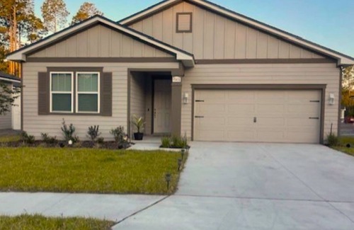 Fernandina Beach House | Quiet, fully stocked 3 Bed 2 Bath Home only 7 miles from the beach!