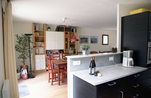 Chantemerle-les-Grignan House | Quiet Holiday Home with Pool πββοΈ