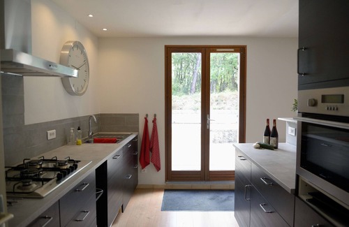 Chantemerle-les-Grignan House | Quiet Holiday Home with Pool πββοΈ