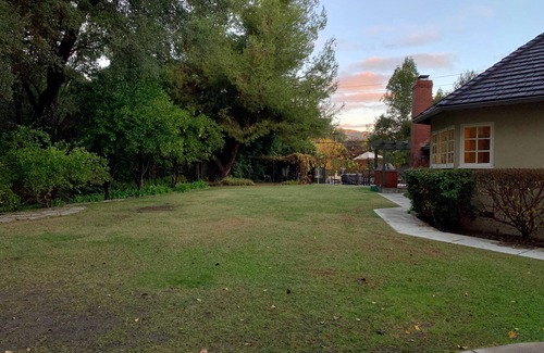 La Canada Flintridge House | Quiet hideaway just outside of civilization - near Rose Bowl & Pasadena