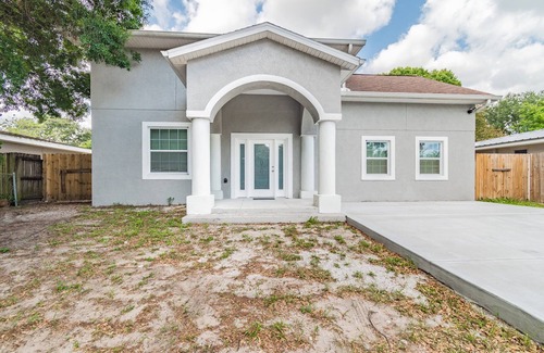 Bearss Plaza House | Quiet Home Near USF
