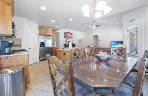 La Verkin House | Quiet Home Near Zion - Wifi - Self Checkin/Out - Outdoor Fire Pit & Grill