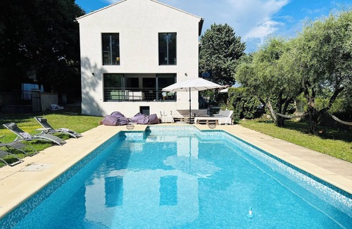 Rochefort-du-Gard House | Quiet house not overlooked, air-conditioned on wooded and enclosed grounds - Parking.