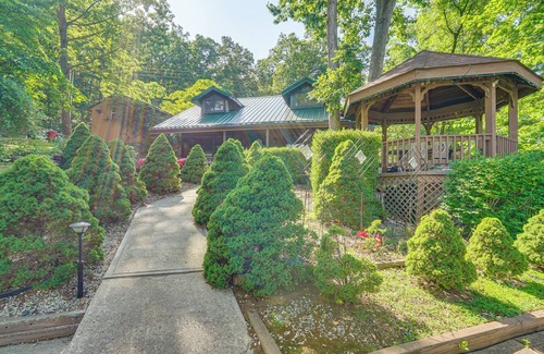 Camdenton Cabin | Quiet Lake of the Ozarks Cabin w/Dock + Gazebo!