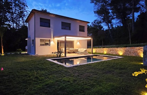 Les Baraques Villa | Quiet new villa with pool. 4 bedrooms sleeps 8