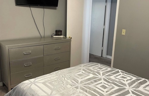 Ridgeland Apartment | Quiet peaceful apartment. 5 minutes from dining, shopping, entertainment.