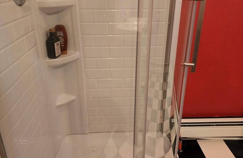 Huffman - O' Malley Apartment | Quiet, private, 1 bedroom, studio in great part of town. Old recording studio!