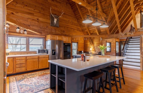 West Point Cabin | Quiet, remote cabin nestled between Louisville and Elizabethtown