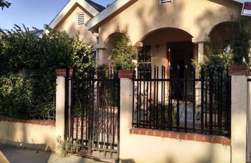 Los Angeles Apartment | QUIET ROOM 10 MINUTES FROM DOWNTOWN LA
