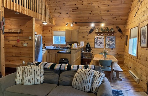 Wetmore Cottage | Quiet Rustic Cabin, Lake Access, Near Pictured Rocks! Boat, raft, Swimming!