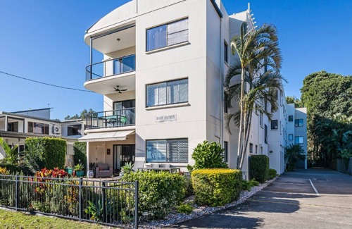 Bongaree Apartment | Quiet South Esplanade Location