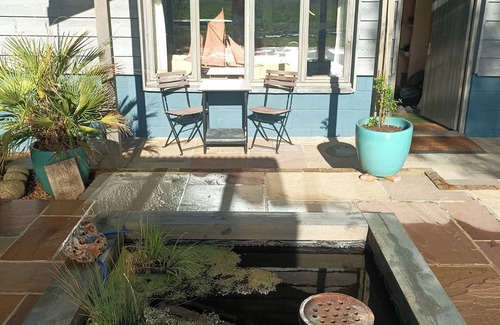 Norwich House | Quiet spacious open plan studio bungalow in the heart of Norfolk countryside.