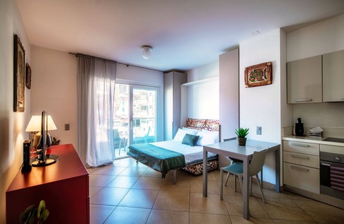 Lugano Apartment | Quiet studio apartment near Lugano lakeside promenade -PRESTIGE 7