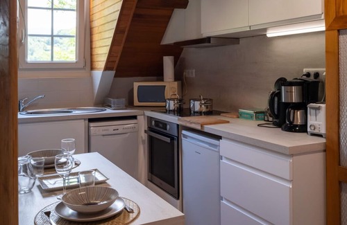 Lagarde Apartment | Quiet studio/gîte in the mountains.