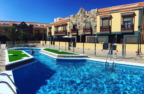 El Medano House | Quiet twinhouse, best location in the village, ideal for families