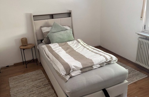 Rhein-Erft-Kreis District Apartment | Quiet vacation apartment