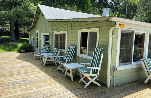 New North End Cottage | Quiet Vacation Cottage on Lake Champlain nDeck, Stairs to Beach. 4 BR/Sleeps 6