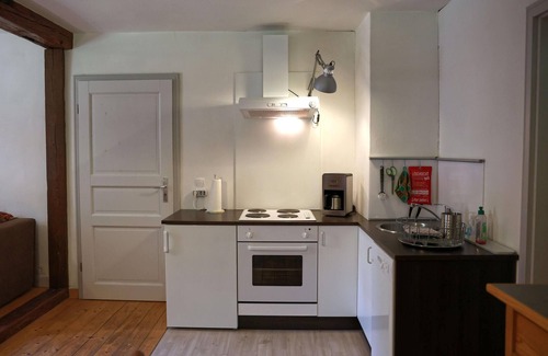 Bad Liebenstein Apartment | Quiet vacation apartment in Glücksbrunn Castle Park - right next to Altenstein Park