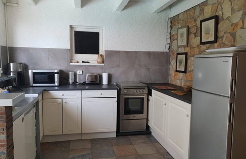 El Mas Isaac Villa | Quiet villa with pool, sea view, petanque, garden, wifi, parking