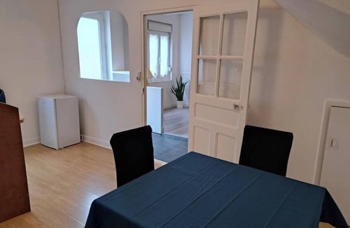 Plouaret House | Quiet village center house