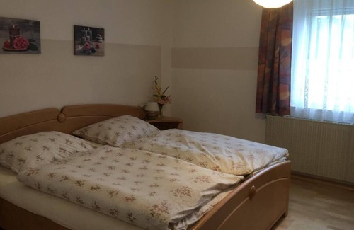 Riedlhutte Apartment | Quietly located apartment (80sqm) with garden and balcony