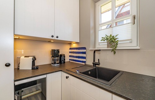 Westerland House | Quietly located semi-detached vacation home in Friedrichshain with terrace.