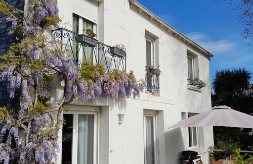 Quimper House | Quimper- Feet in the water for this vacation home - 6 bedrooms