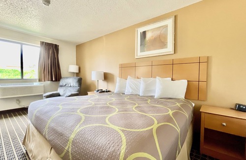 Quincy Hotel | Quincy Inn and Suites