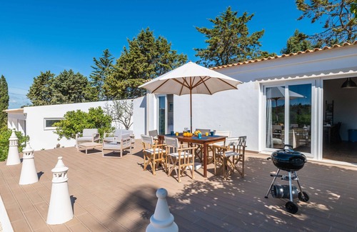 Montes de Alvor Villa | Quinta das Castelhanas, Piscina, Campo de Padel e de Golfe Privativos!