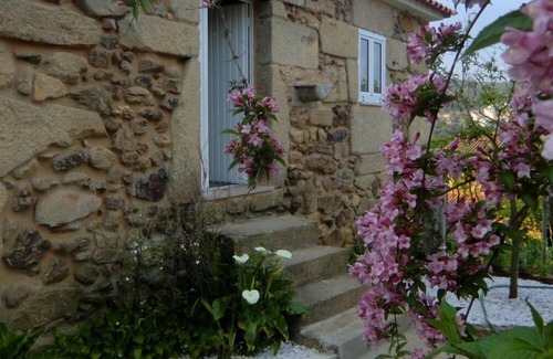 Arco de Baulhe House | Quinta de Fundevila marries memory and history. Christmas decoration.