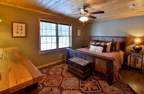 Northville Cabin | Quintessential Adirondack Getaway along Sacandaga River