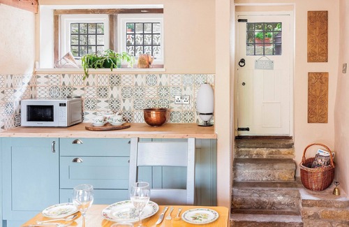 Bakewell House | Quintessential Cottage in the Heart of Bakewell | Pass The Keys