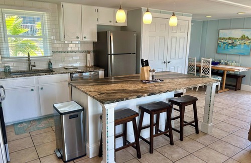Ocean Cay Cottage | Quintessential Beach Cottage, STEPS From The Ocean, & WE LOVE PETS!