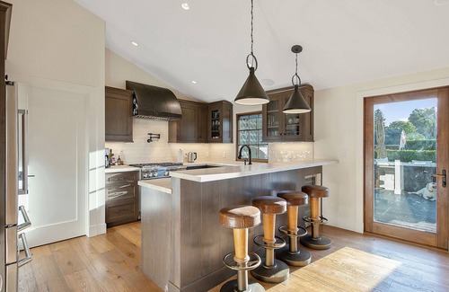 Sonoma House | Quintessential wine country home. Pool, views, close to downtown, pets welcome