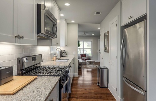 Barton Heights House | Quintessential Zilker Bungalow