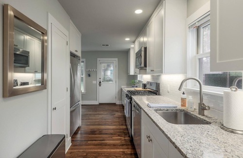 Barton Heights House | Quintessential Zilker Bungalow