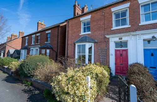 Ludwel House | Quintessentially English 3-Bed Home in Ludlow | Pass the Keys