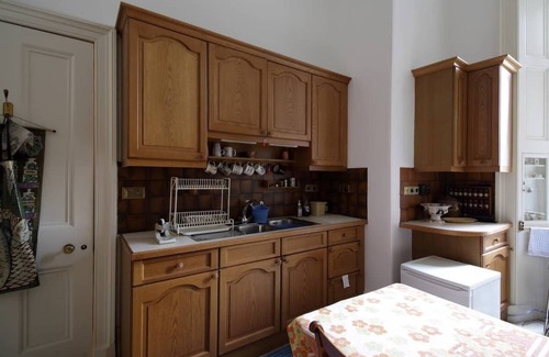 West End Apartment | Quirky, West End, Georgian Apartment